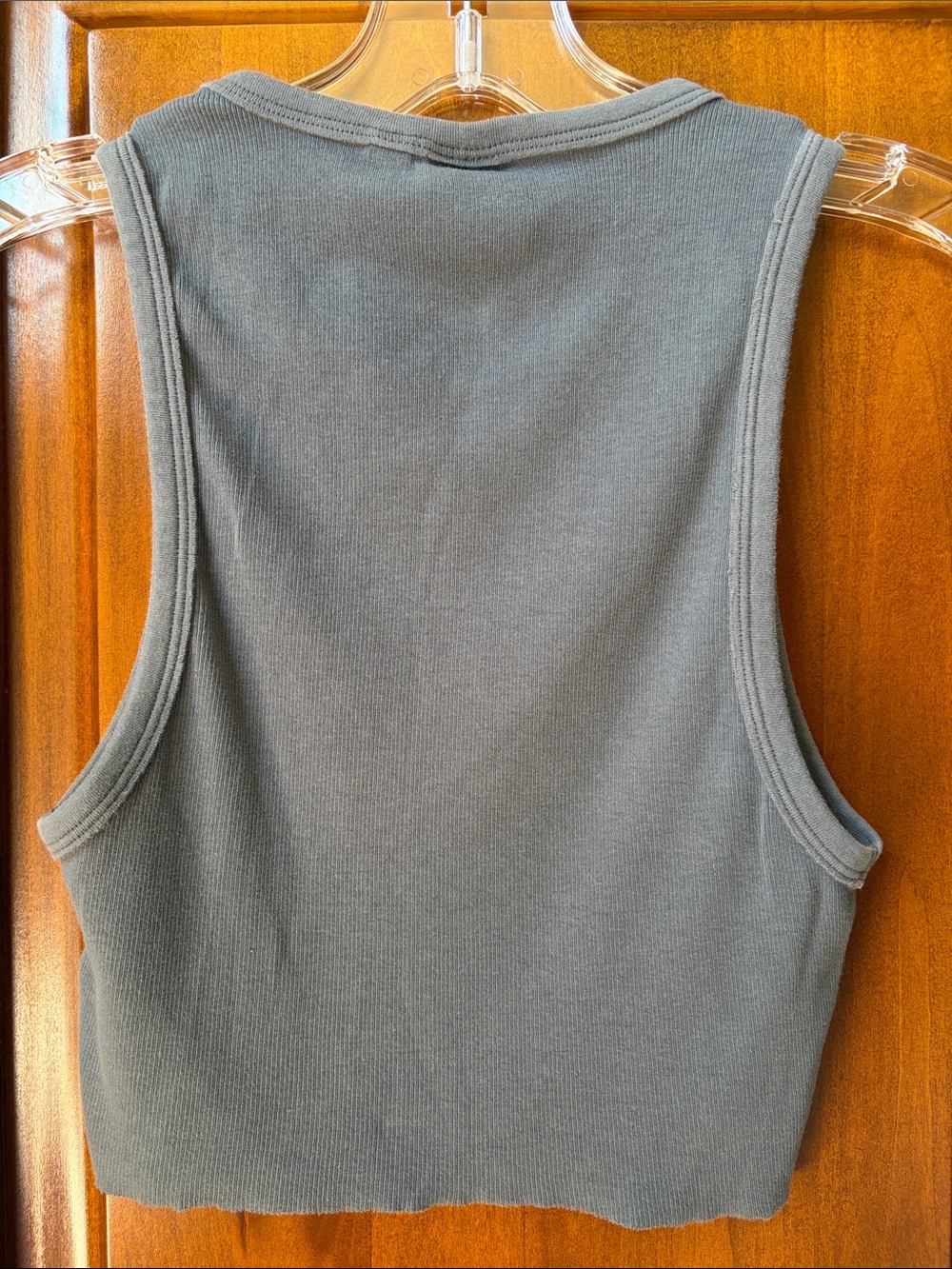 TNA Grey Ribbed Cropped Tank - Picture 4 of 6